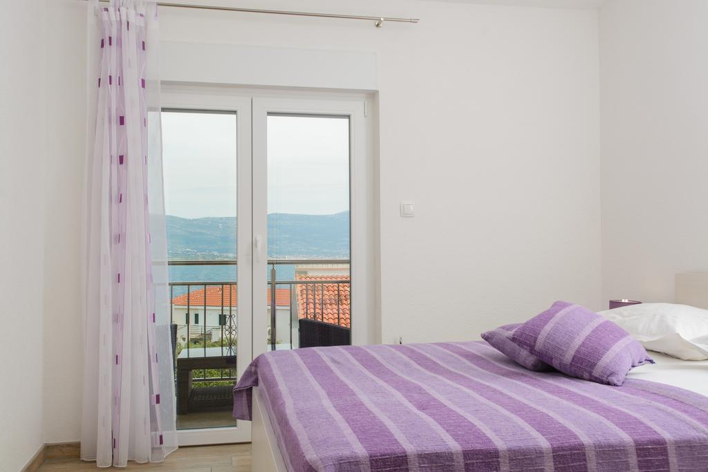 Apartments Brico - Heated Pool Trogir Exterior foto